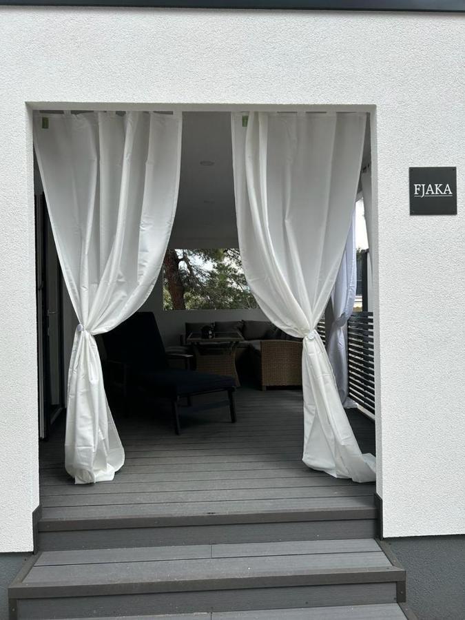 Fjaka Luxury Mobile Home - Oaza Mira Camping Croatia Drage Exteriör bild