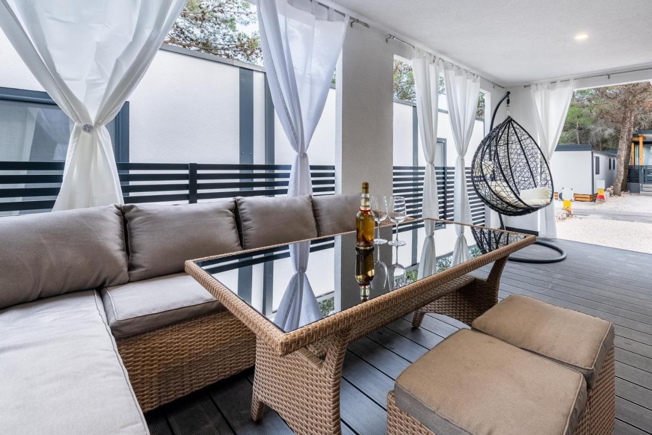 Fjaka Luxury Mobile Home - Oaza Mira Camping Croatia Drage Exteriör bild