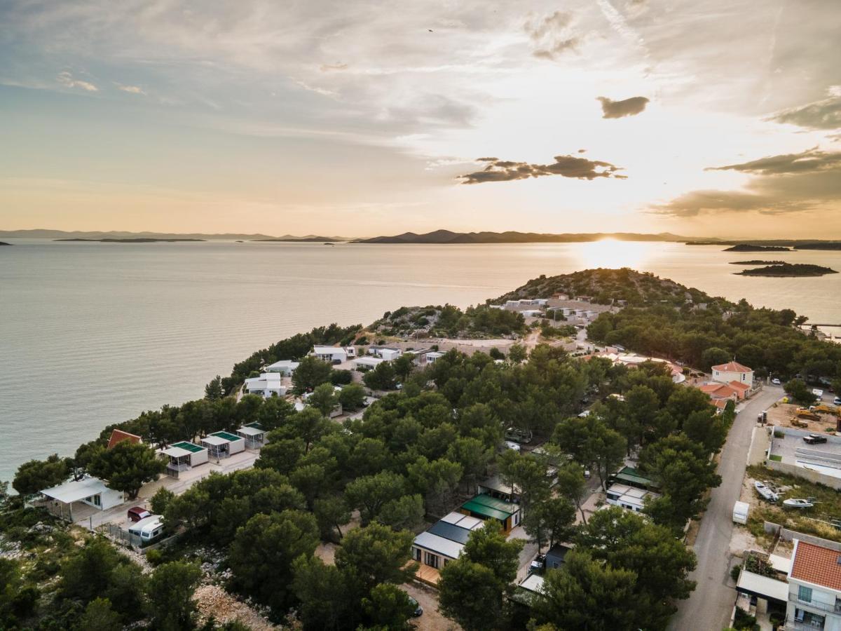 Fjaka Luxury Mobile Home - Oaza Mira Camping Croatia Drage Exteriör bild